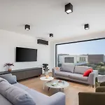 Old Olive Iii By Interhome