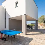 Old Olive Iii By Interhome 빌라 보드냔