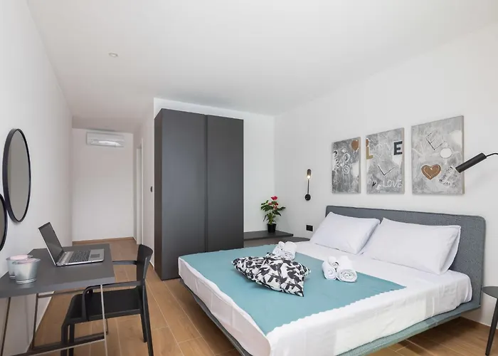 Old Olive Iii By Interhome *